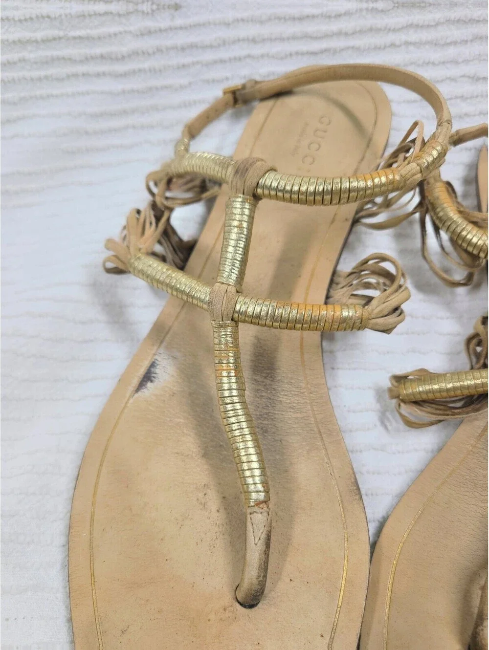 Gucci Suede Rattan Sandals Wrapped Gold Ankle Buckle 39.5 9.5 AsIs Worn